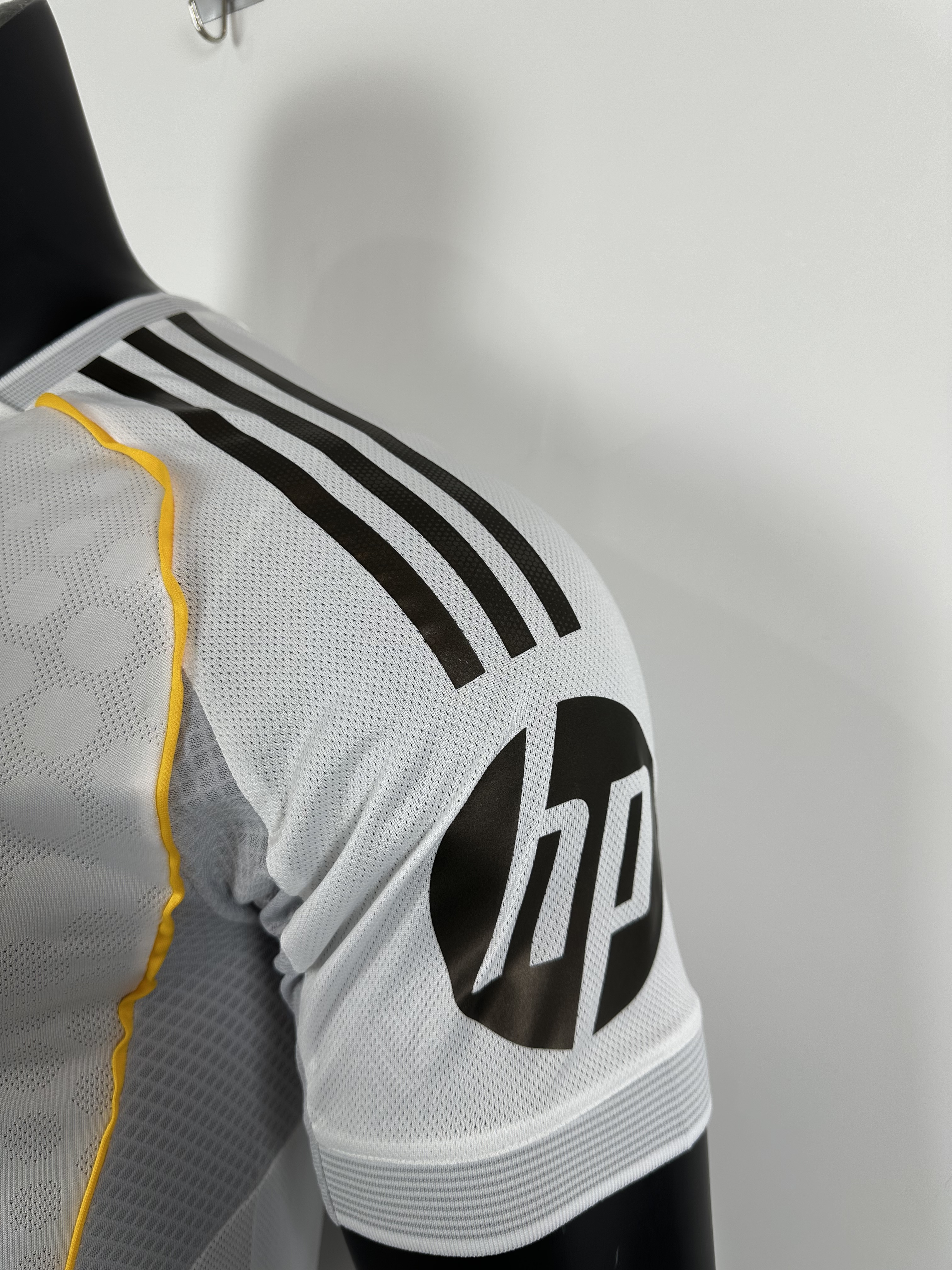 Camiseta Real Madrid Local 25/26