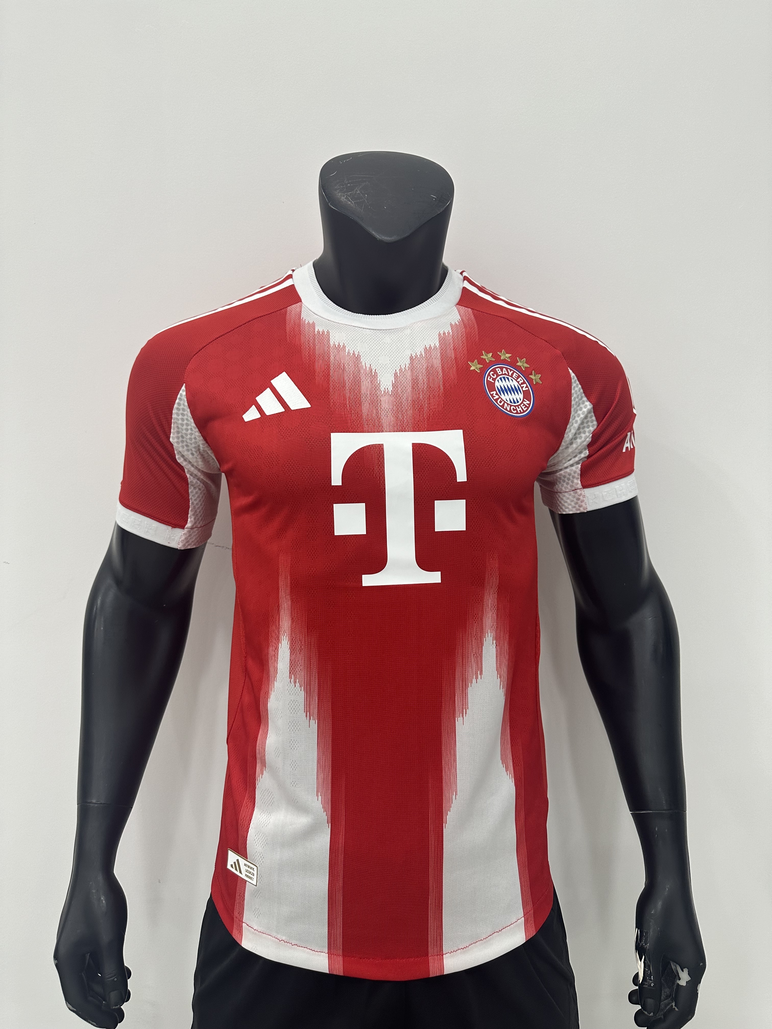 Camiseta Bayern Munchen CF Local  25/26