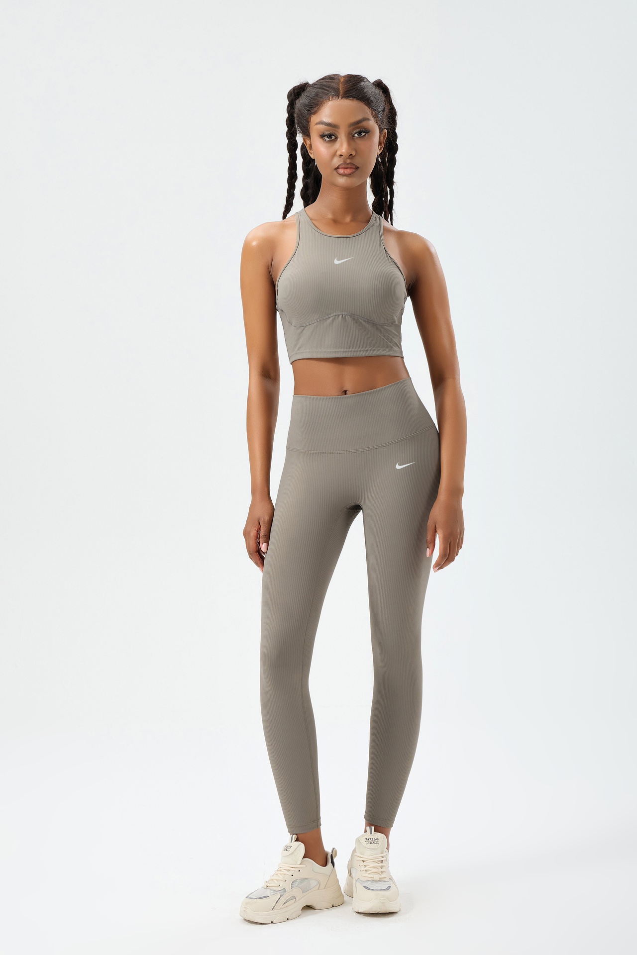 Conjunto Deportivo Licrado Mujer NIKE #NKN5105